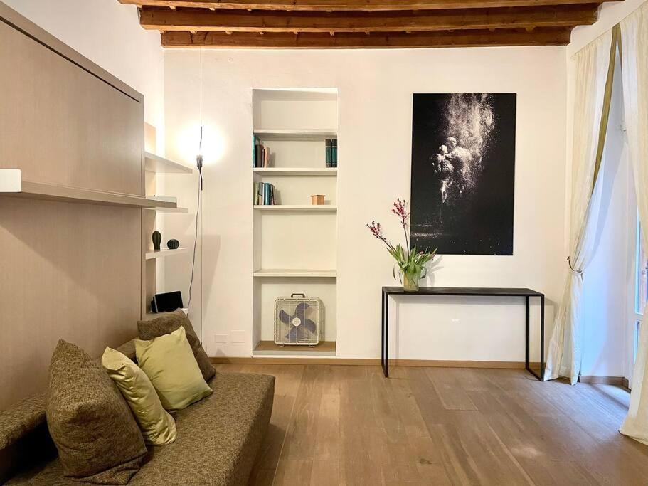 Design Studio Centro Storico Apartment Милано Екстериор снимка