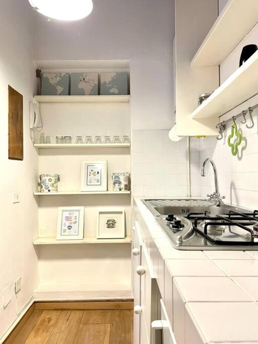 Design Studio Centro Storico Apartment Милано Екстериор снимка