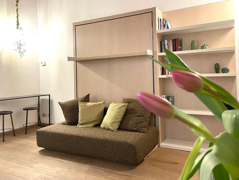 Design Studio Centro Storico Apartment Милано Екстериор снимка